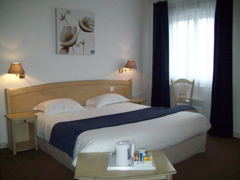 Le Charollais Motel Restaurant Contact-Hotel Vitry-en-Charollais Rom bilde